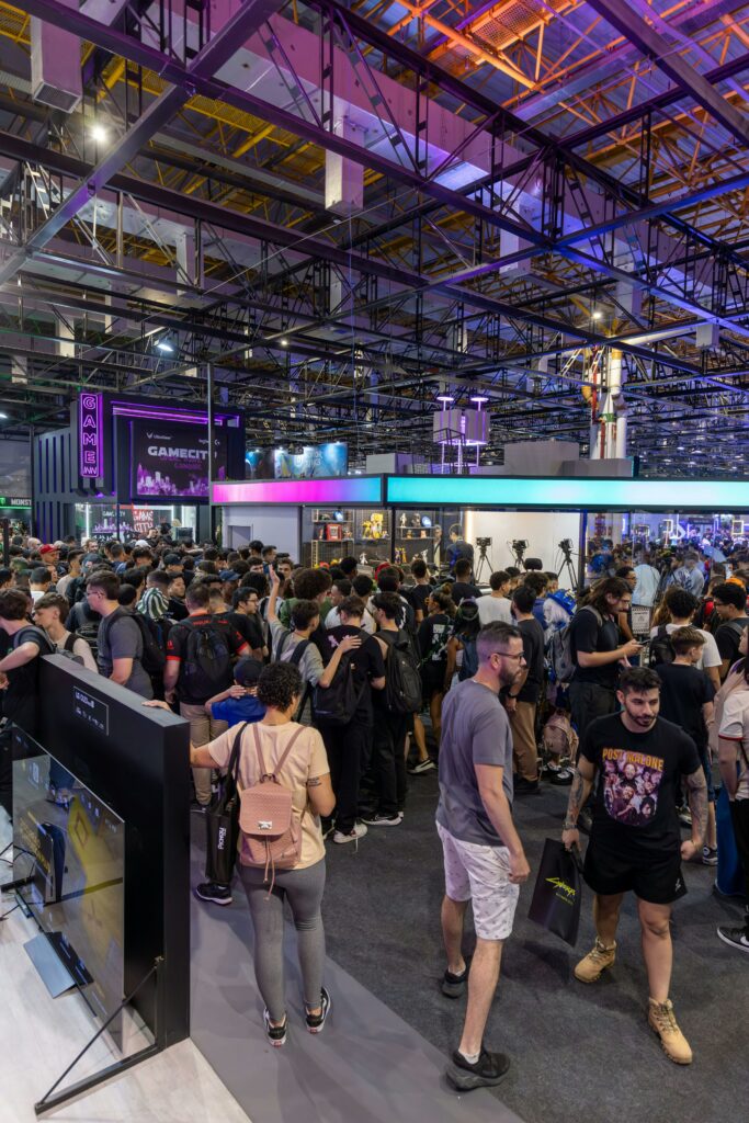 Trade show crowd